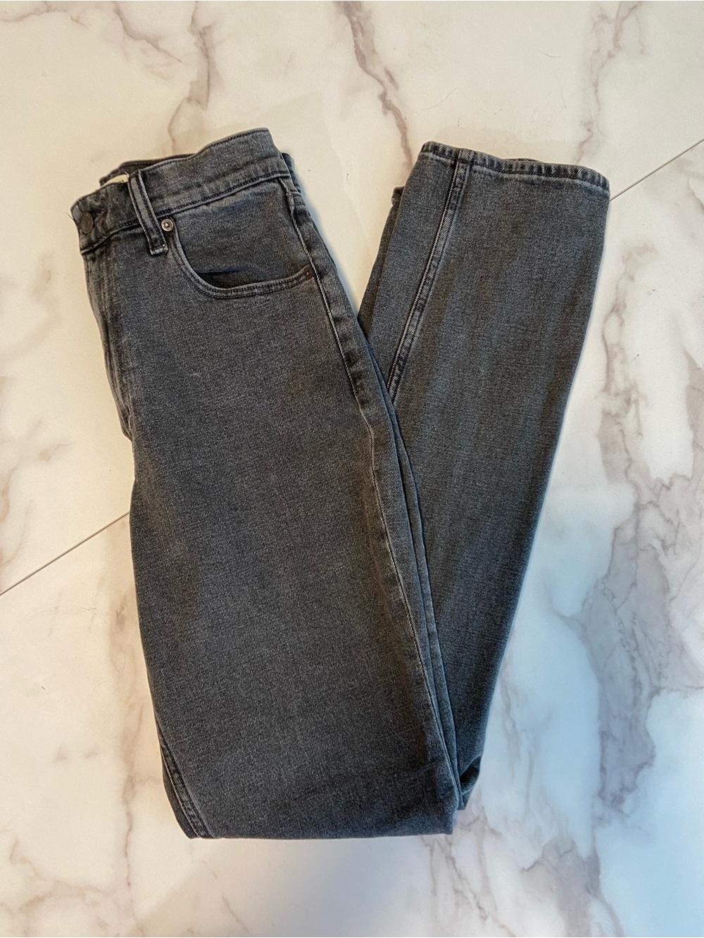 Abercrombie & Fitch Slim Straight Ultra High Rise Jeans - Grey